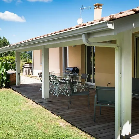 Frenchyhomes Jacuzzi Piscine Wifi 度假居 萨莱
